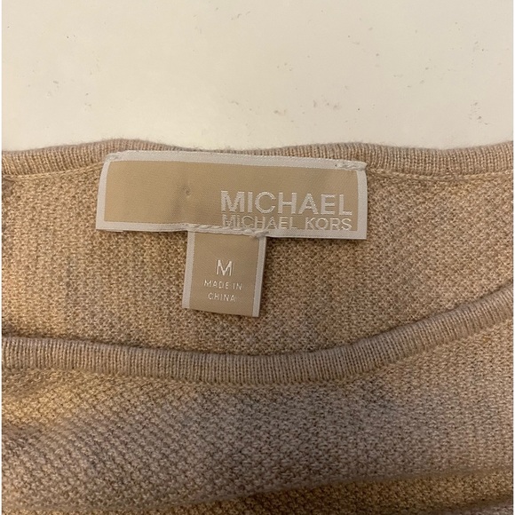 Tan knit top. - Picture 2 of 8